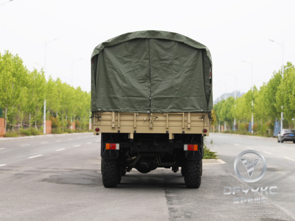 Donggfeng EQ2102N越野卡车 - 210hp双行沙漠货物整车 |导出模型|带有篷布的空调