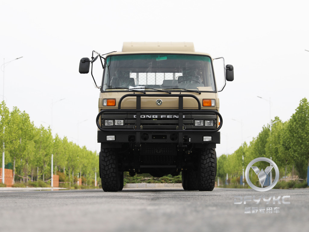 Donggfeng EQ2102N越野货车 - 210hp双行沙漠货物整车 |导出模型|带有篷布的空调
