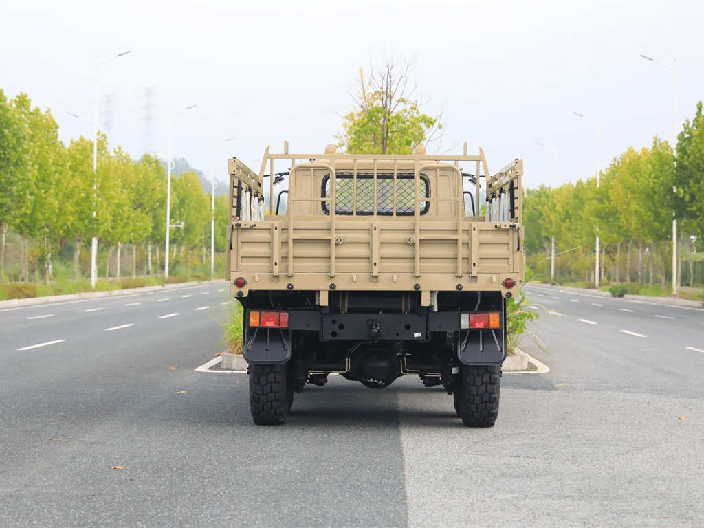 6x6 Dongfeng EQ2082 Singlerow Cab Trucks 6WD Off-roaccargo卡车 