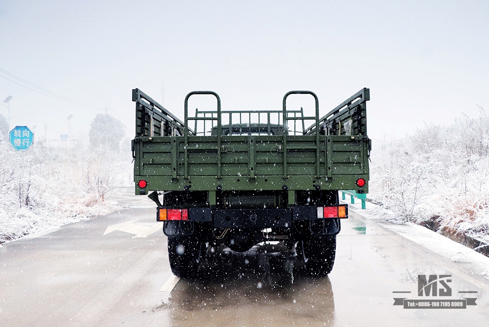 东风6WD EQ2100越野车_6×6 190马力经典军绿尖头越野整车出售_东风245柴油运兵车出口特价整车 
