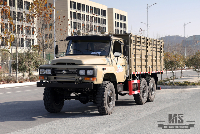 东风EQ240越野卡车_中国二汽集团经典尖头卡车_六驱170马力卡车配置