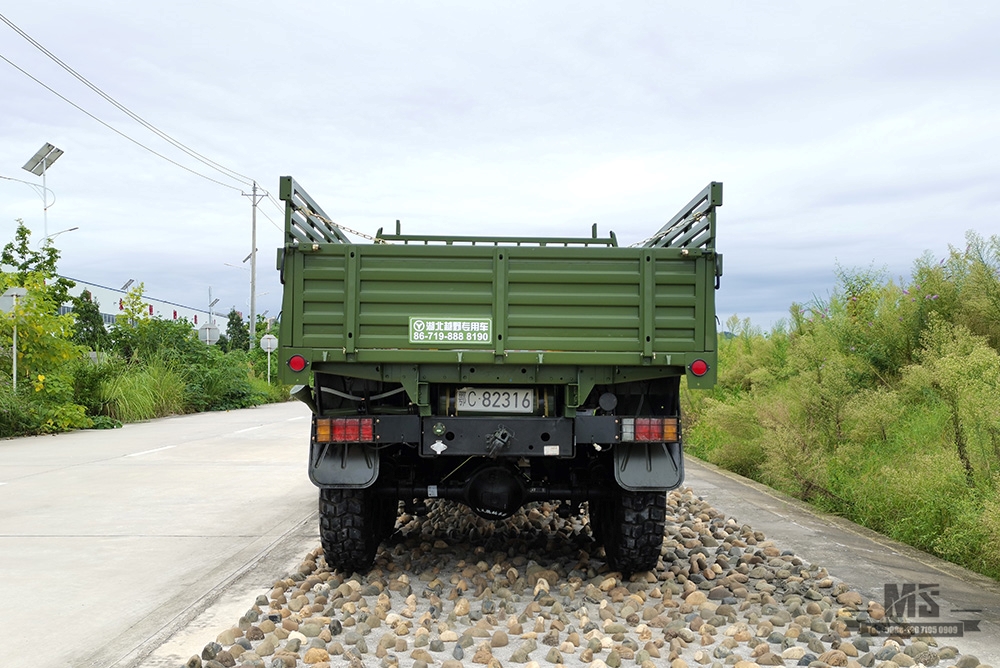 170马力EQ2082东风六驱卡车_6*6单排尖头越野专用卡车_6×6尖头25Y卡车出口专用整车