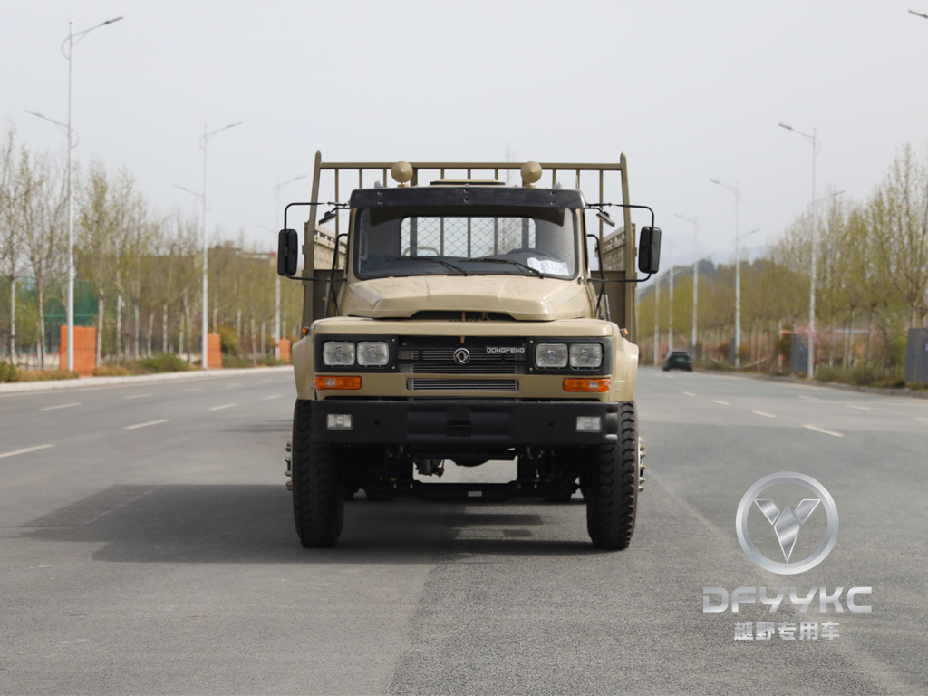 4x2越野小费卡车|康明斯B190 33（140kW）| 10T后轴| 300L燃油箱