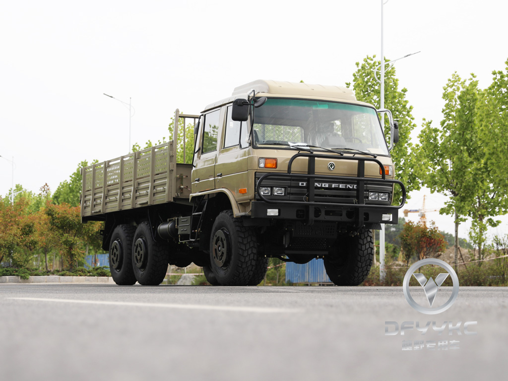 Donggfeng EQ2102N越野货车 - 210hp双行沙漠货物整车 |导出模型|带有篷布的空调