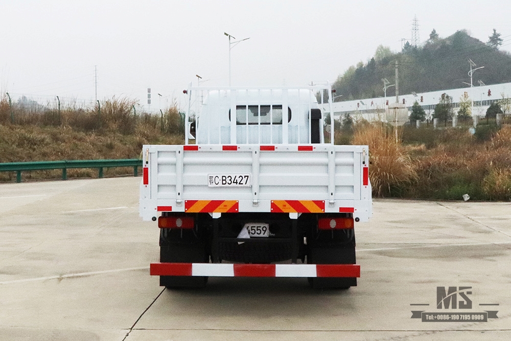 东风四轮驱动轻型卡车_小型卡车定制双排驾驶室4*4越野整车_东风卡车出售出口特价整车