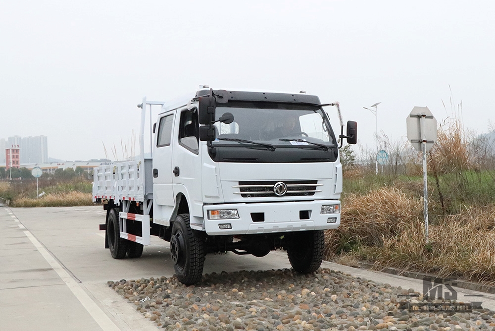 东风四轮驱动轻型卡车_白色小卡车定制双排驾驶室4*4越野整车_东风卡车出售出口特价整车