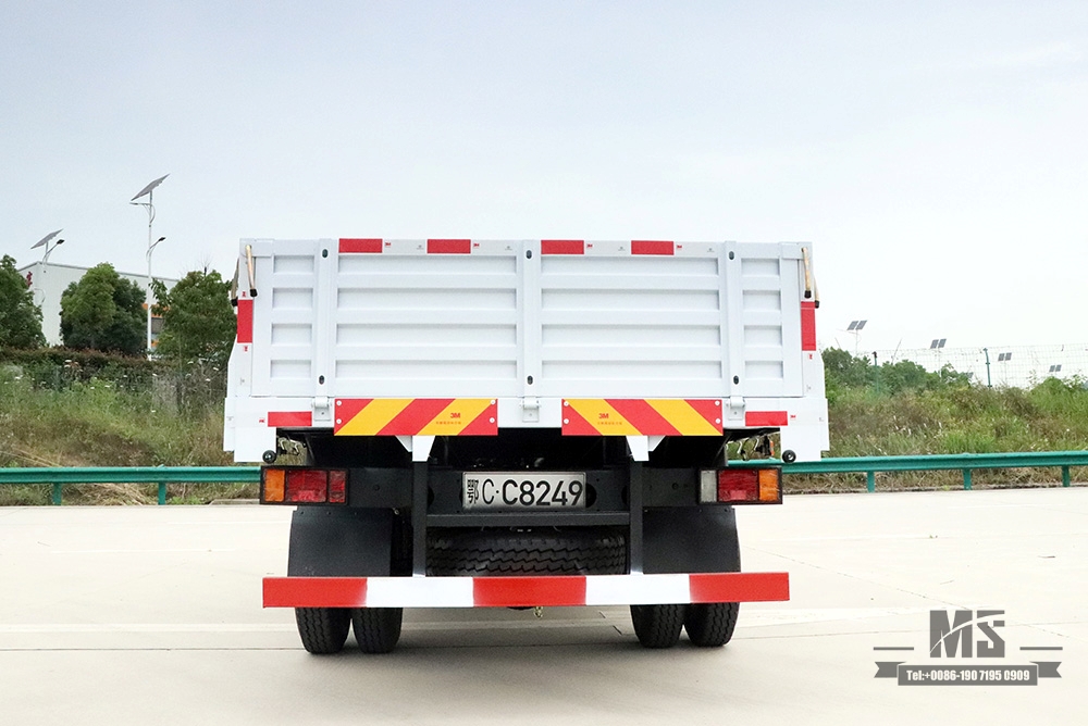 4*4东风越野车_右驾90马力3T单排小型货车货车_东风四驱出口专用轻卡