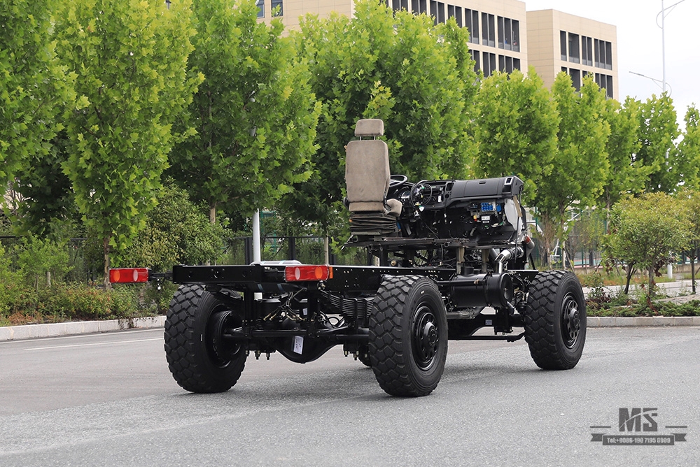 210马力东风四轮驱动八速变速箱卡车底盘_4×4 6T/10T轴卡车底盘_东风4*4卡车底盘出售_出口专用卡车底盘