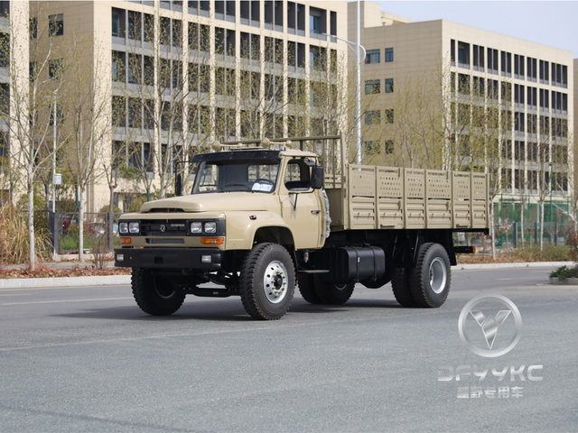 4x2越野小费卡车|康明斯B190 33（140kW）| 10T后轴| 300L燃油箱