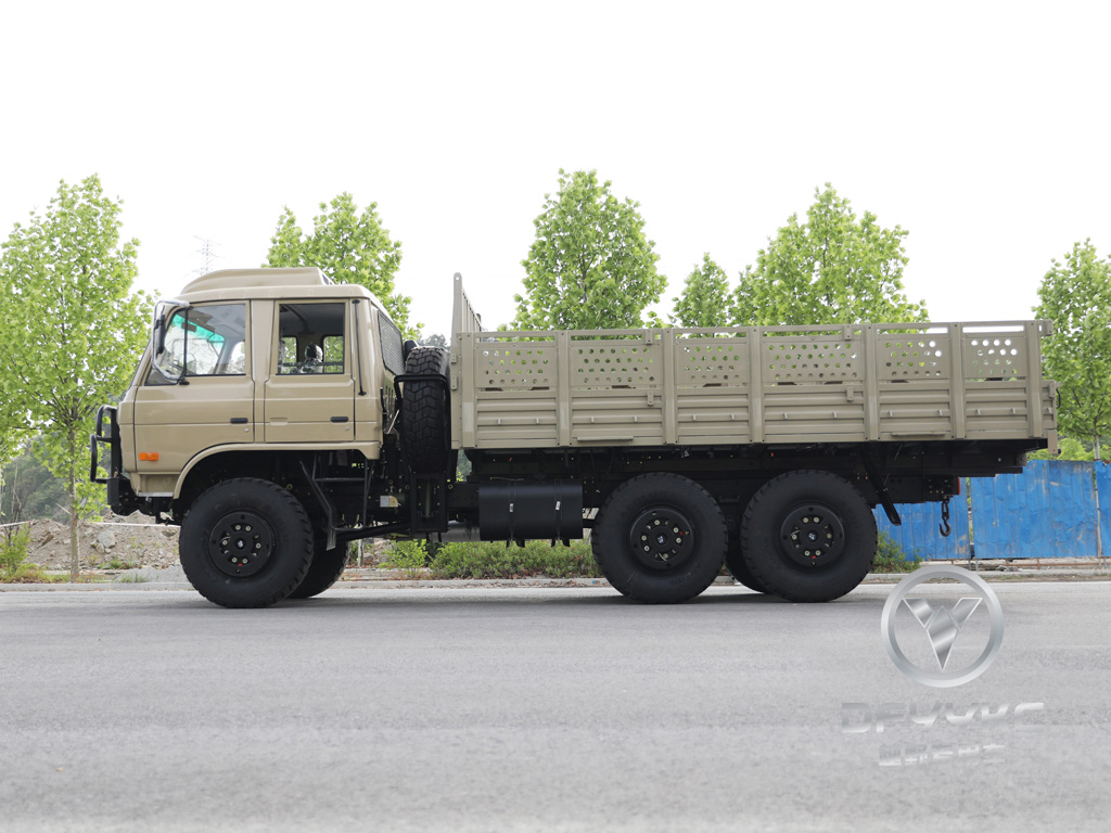 Donggfeng EQ2102N越野货车 - 210hp双行沙漠货物整车 |导出模型|带有篷布的空调