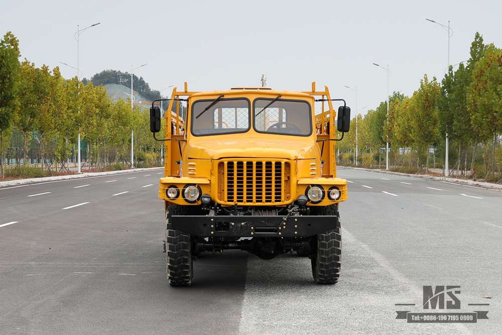 170马力东风EQ2082尖头卡车_六轮驱动EQ2082越野卡车_双玻240运输整车_6×6 25Y卡车出口专用整车