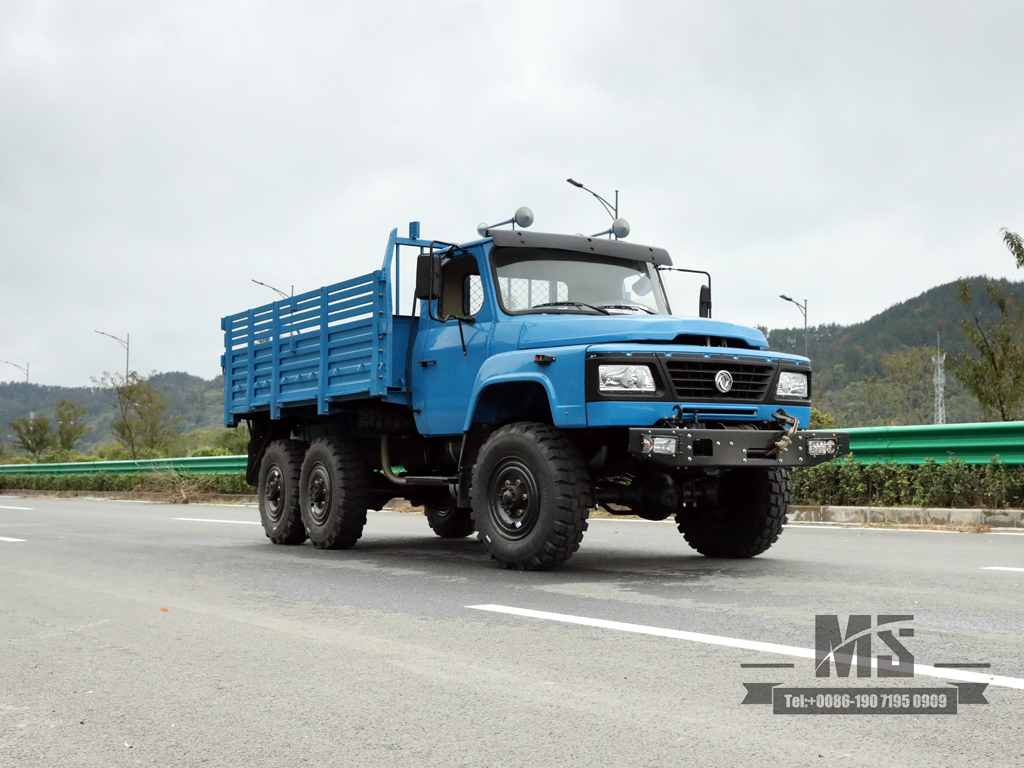 170 HP Dongfeng EQ2082_SIX-WHEEL DRIVE越野Special Truck_double Glass单行240运输整车 _ 6×6指向25y卡车