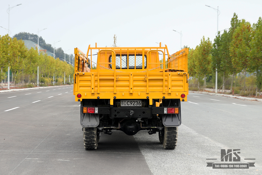 170马力东风EQ2082尖头卡车_六轮驱动EQ2082越野卡车_双玻240运输整车_6×6 25Y卡车出口专用整车