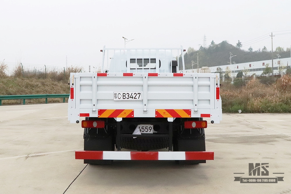 东风四轮驱动轻型卡车_白色小卡车定制双排驾驶室4*4越野整车_东风卡车出售出口特价整车