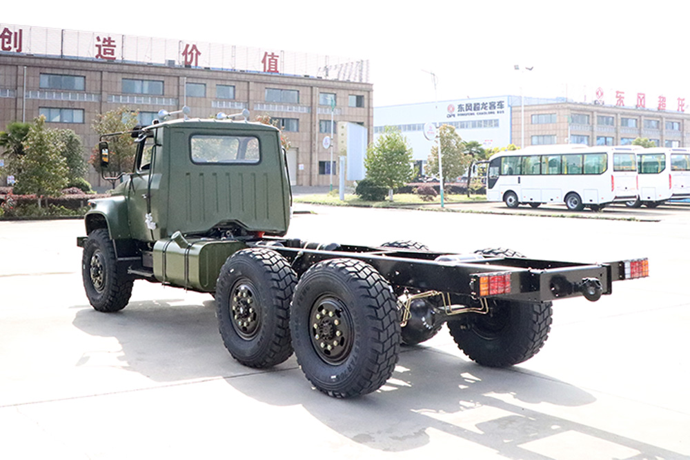 东风军绿六轮驱动EQ2100 底盘_6*6 190马力尖头卡车底盘出售_东风出口特价整车 底盘