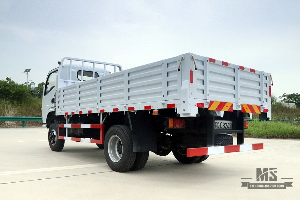 4*4东风越野车_右驾90马力3T单排小型货车货车_东风四驱出口专用轻卡