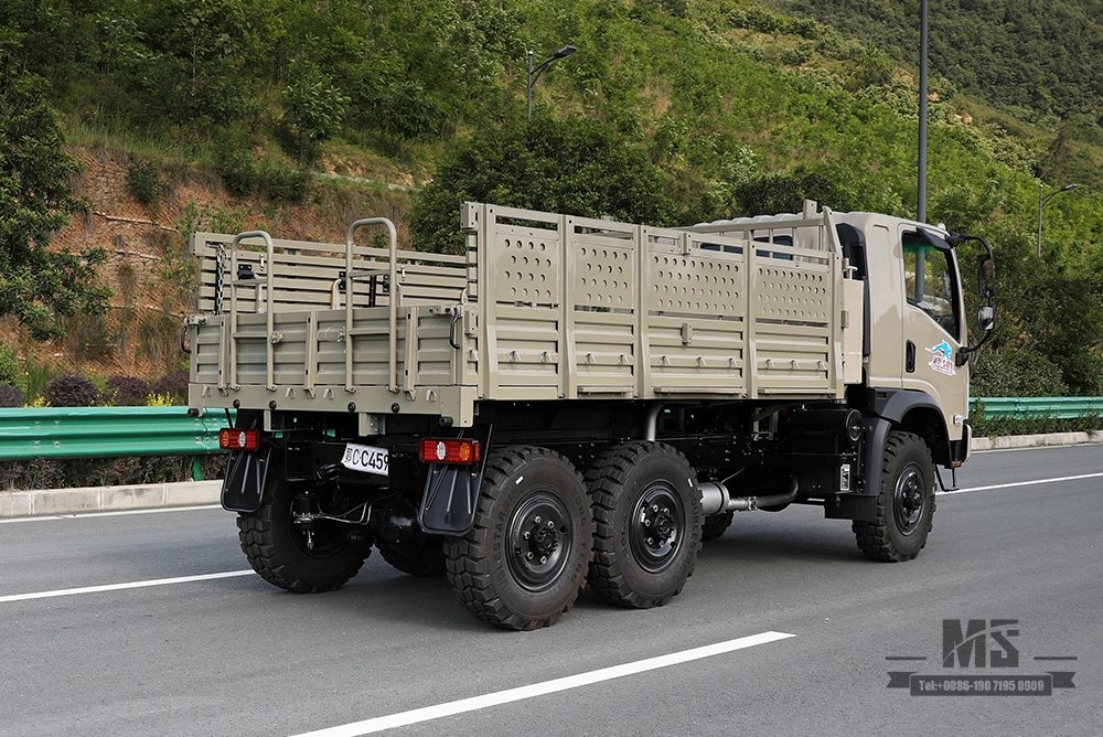 米色 190HP 东风 EQ2082 6WD 越野卡车_东风六轮驱动平头 6X6 柴油货车运输卡车_出口特价 整车