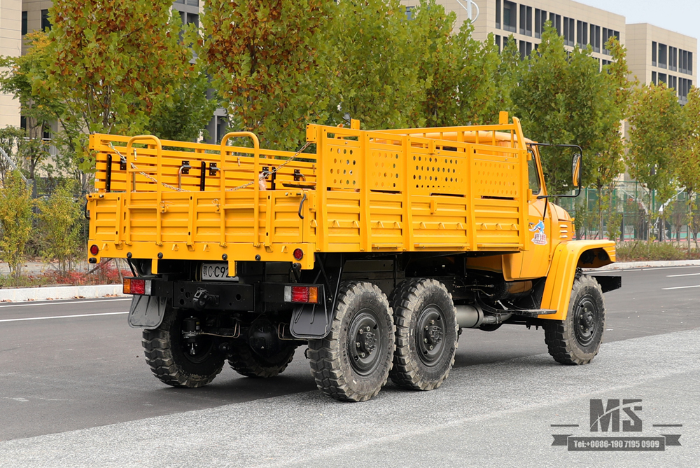 170马力东风EQ2082尖头卡车_六轮驱动EQ2082越野卡车_双玻240运输整车_6×6 25Y卡车出口专用整车