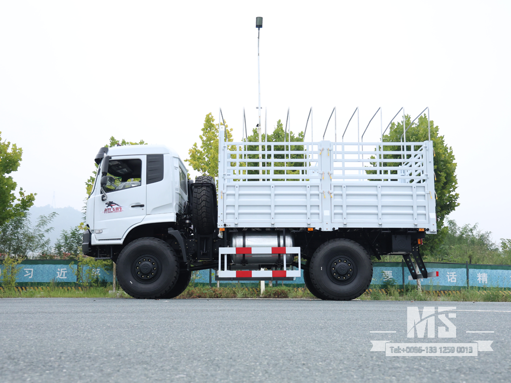 东风4&times;4高栅栏越野货车| EQ3186GP6