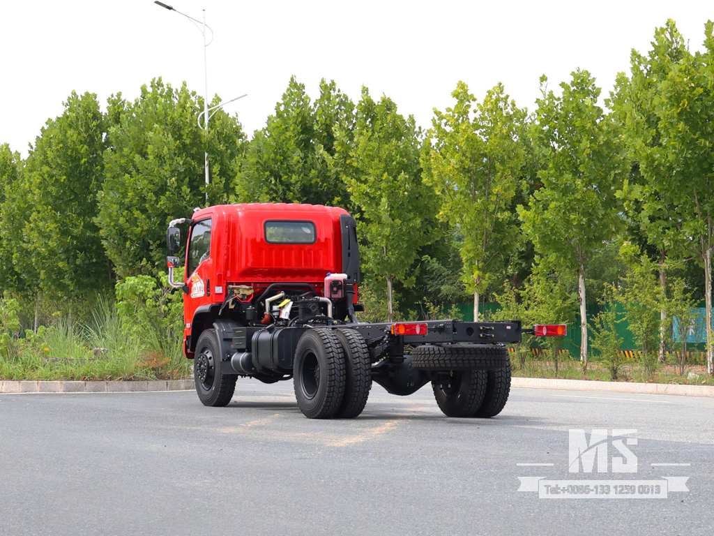 东风4&times;4平头底盘_4*4 170马力传统卡车四轮驱动底盘出售_特价出口底盘 