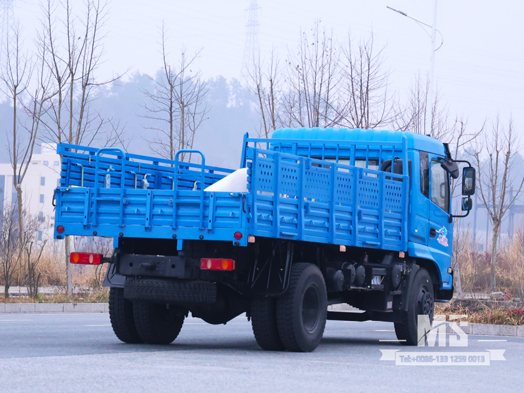 东风4X2平头平板车| 210HP 单排驾驶室卡车 