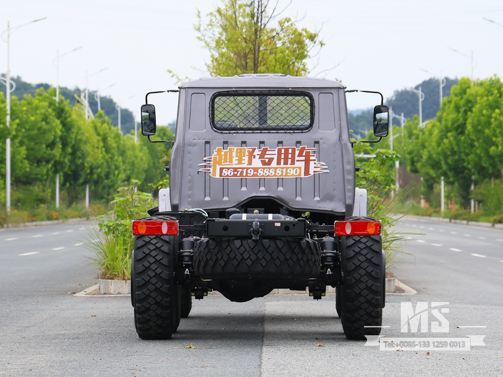 东风6&times;6 EQ2100 底盘_6&times;6越野卡车双窗格前挡风玻璃驾驶室底盘出售_特价出口底盘 