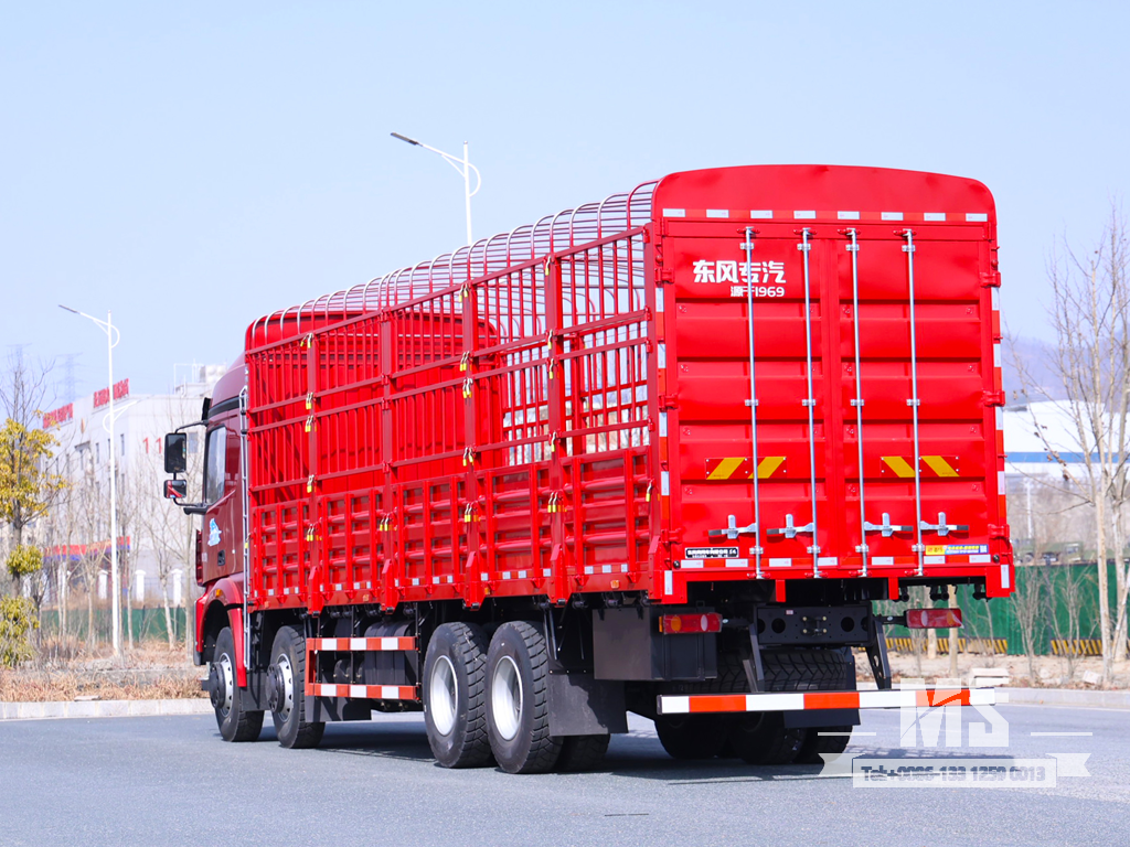 东风31吨平头加长驾驶室桩式货车（500马力）|特种出口卡车 