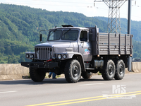 东风 EQ2082 6&times;6 长鼻越野货车带前绞车 |EQ3253GP6